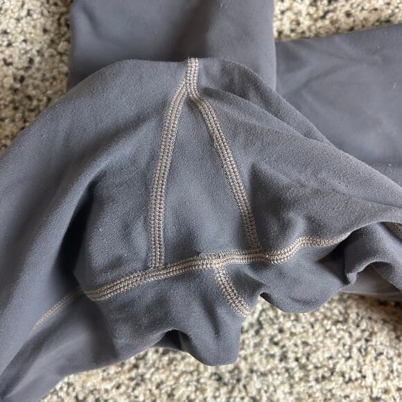 Athleta Salutation 7/8 Tight Size Small Gray 27" Inseam Mid Rise - Picture 5 of 8